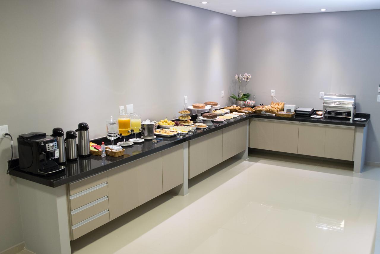 Hotel Vila Verde Penapolis Luaran gambar