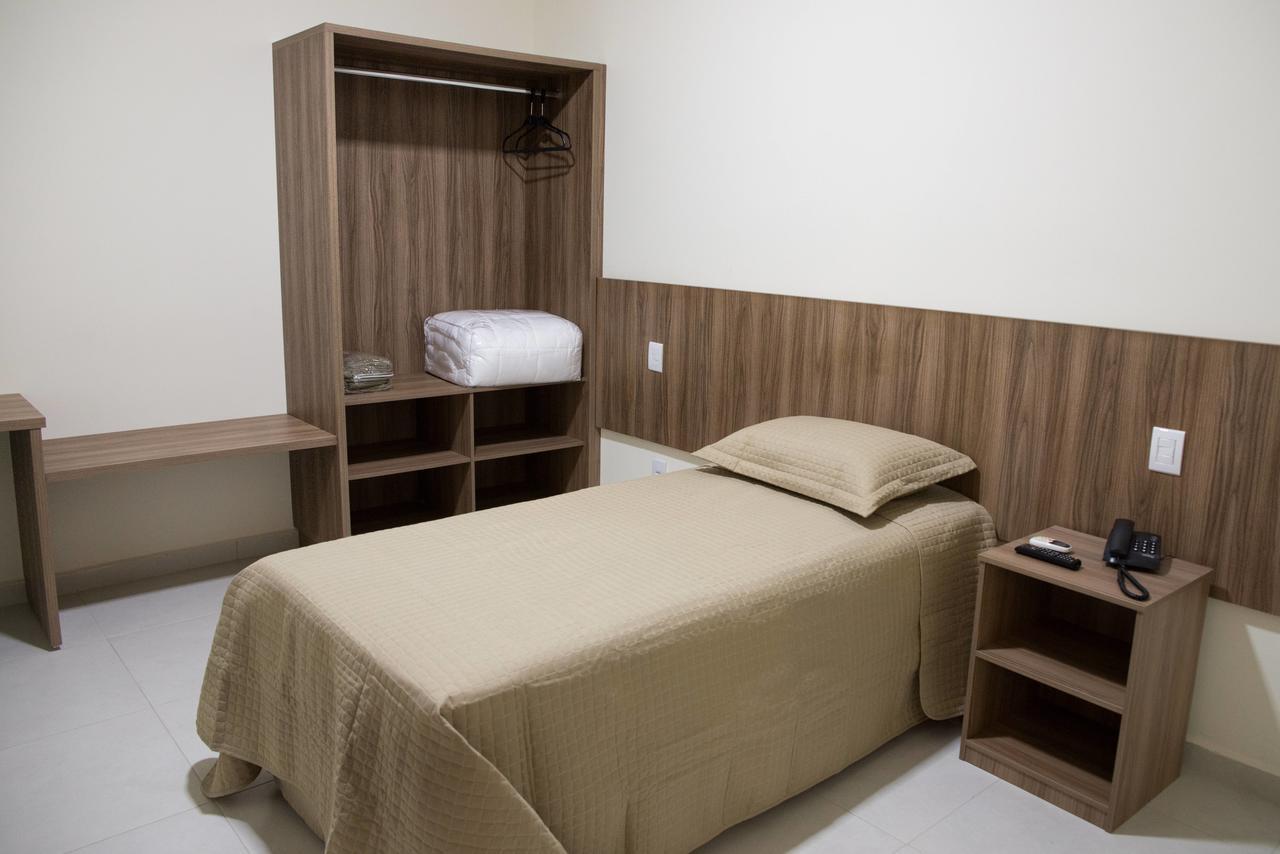 Hotel Vila Verde Penapolis Luaran gambar